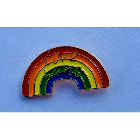Pin's Arc-en-ciel LOVE WINS